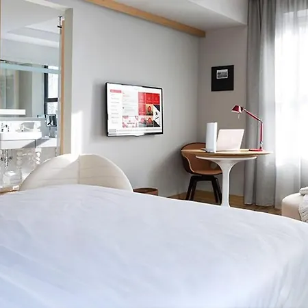 Virgin Hotels Chicago By Suiteness